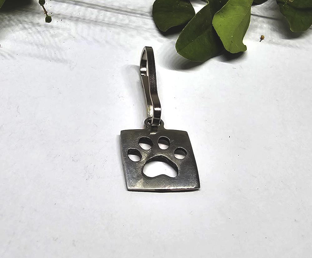 Paw Print Zipper Pull/Tag