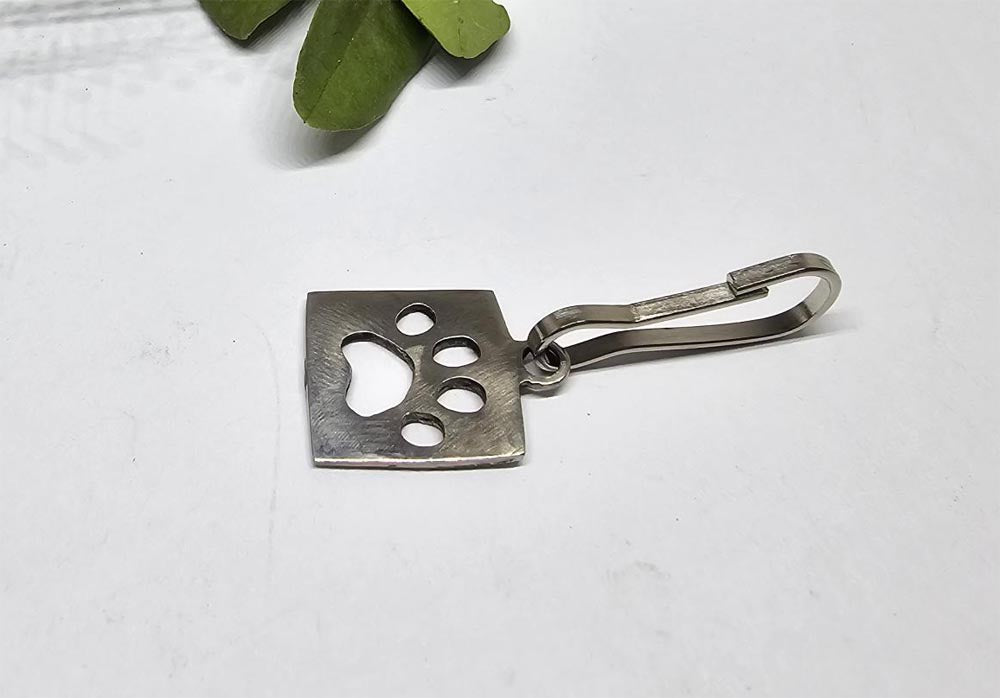 Paw Print Zipper Pull/Tag